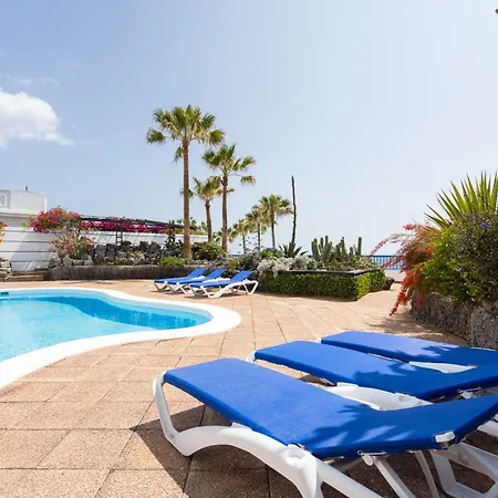 Oceanfront In Private - Next To The *