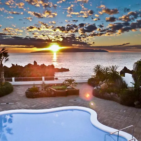 Oceanfront In Private - Next To The Puerto de Santiago (Tenerife)